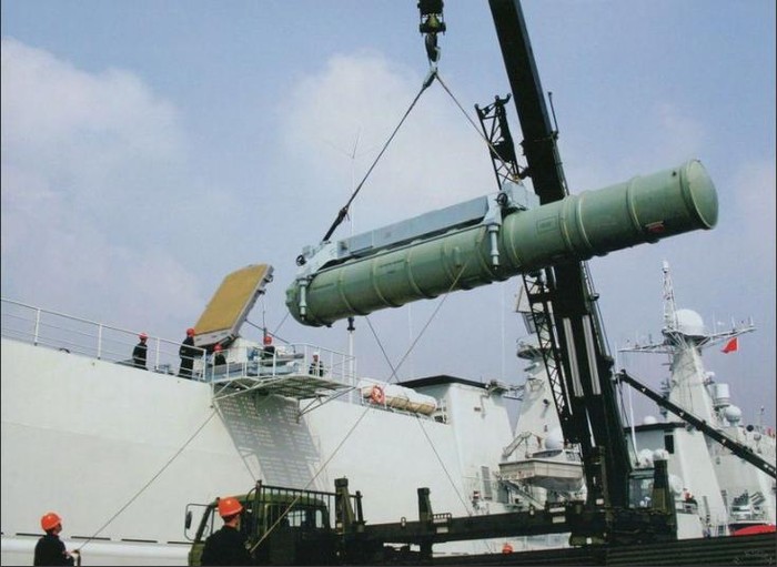 Tên lửa hạm đối không SA-N-6 trang bị cho tàu chiến 051C